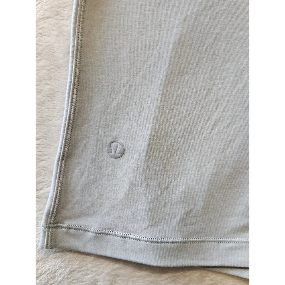 Lululemon Women's Racerback‎ Athletic Tank Top Sage Green Yoga Gym Workout Sz 4?
